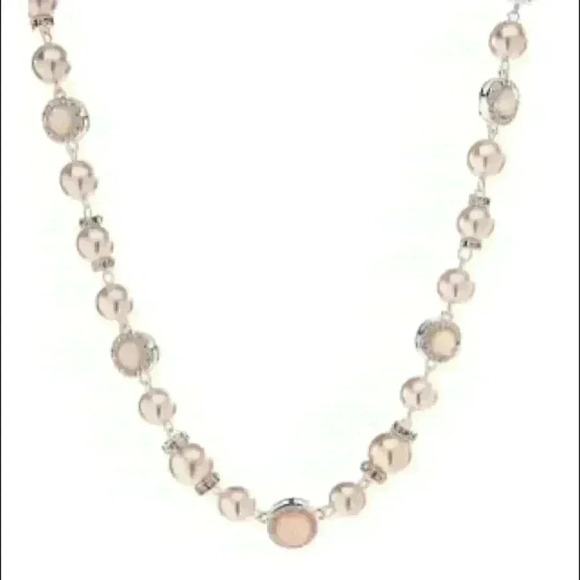 Anne Klein New Pearl Crystal Necklace - Picture 2 of 2